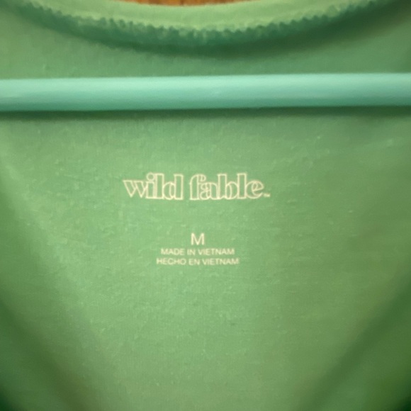 Medium green crop top - Picture 2 of 2